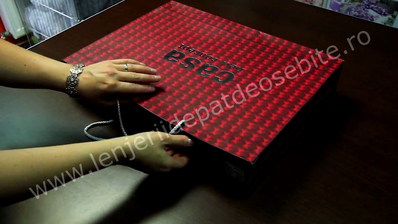 Lenjerii de pat 3D din bumbac alb cu roz