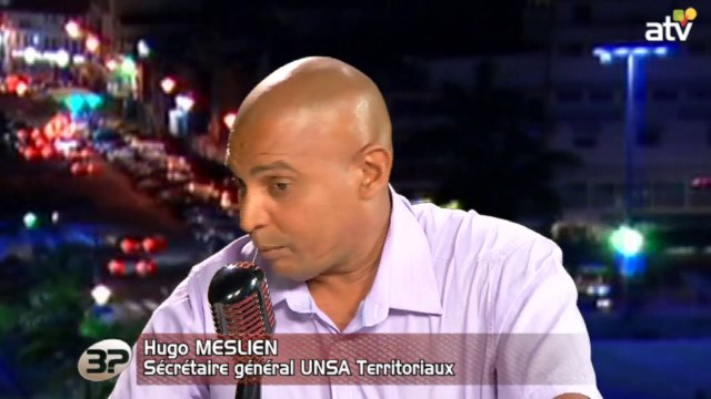 3 QUESTIONS A - 0701 Hugo MESLIEN