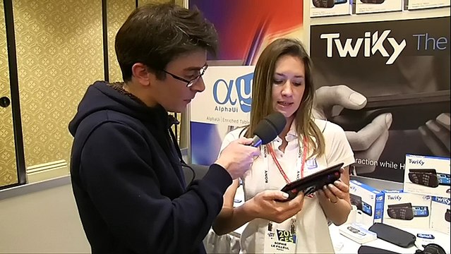 CES 2014 : Twiky, un clavier inversé pour tablette qui réhabilite le T9