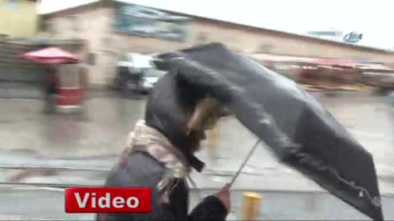 Taksim'den Kar Manzarası