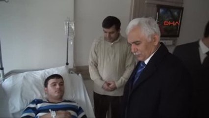 Karabük' Te Öğrenci Servisi Tünel Girişine Çarptı