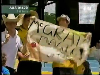 Jermaine Lawson ball by ball over, vs Australia 2005, I dont see a problem with his action