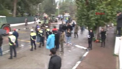 KKTC'de Hayvan Üreticileri Eylem Yaptı