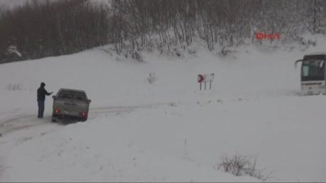 Tunceli-Erzincan Karayolunda Araçlar Mahsur Kaldı