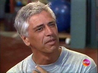 Top Model 9 - Florinda resolve ajudar OLívia  a falar com Artur