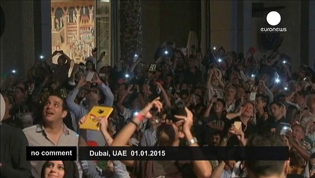 Dubai welcomes 2015 with record-breaking show
