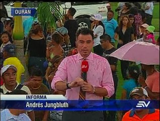 En medio de llanto y dolor, fanáticos despiden a su diva Sharon