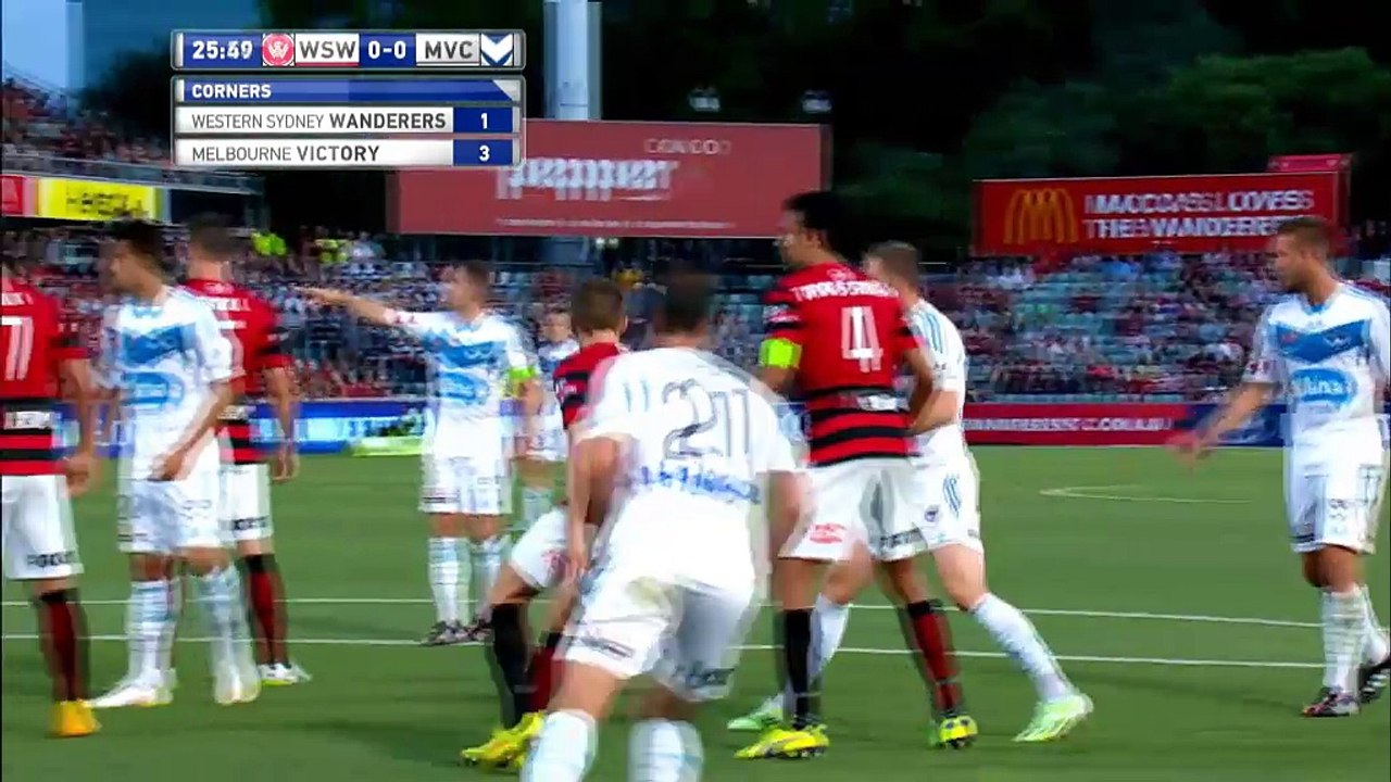 A-League: Ecke volley reingehämmert