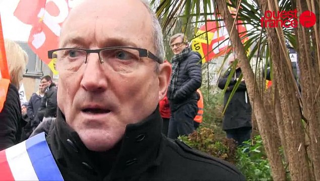 Abattoirs AIM : les élus en force devant le tribunal de Coutances