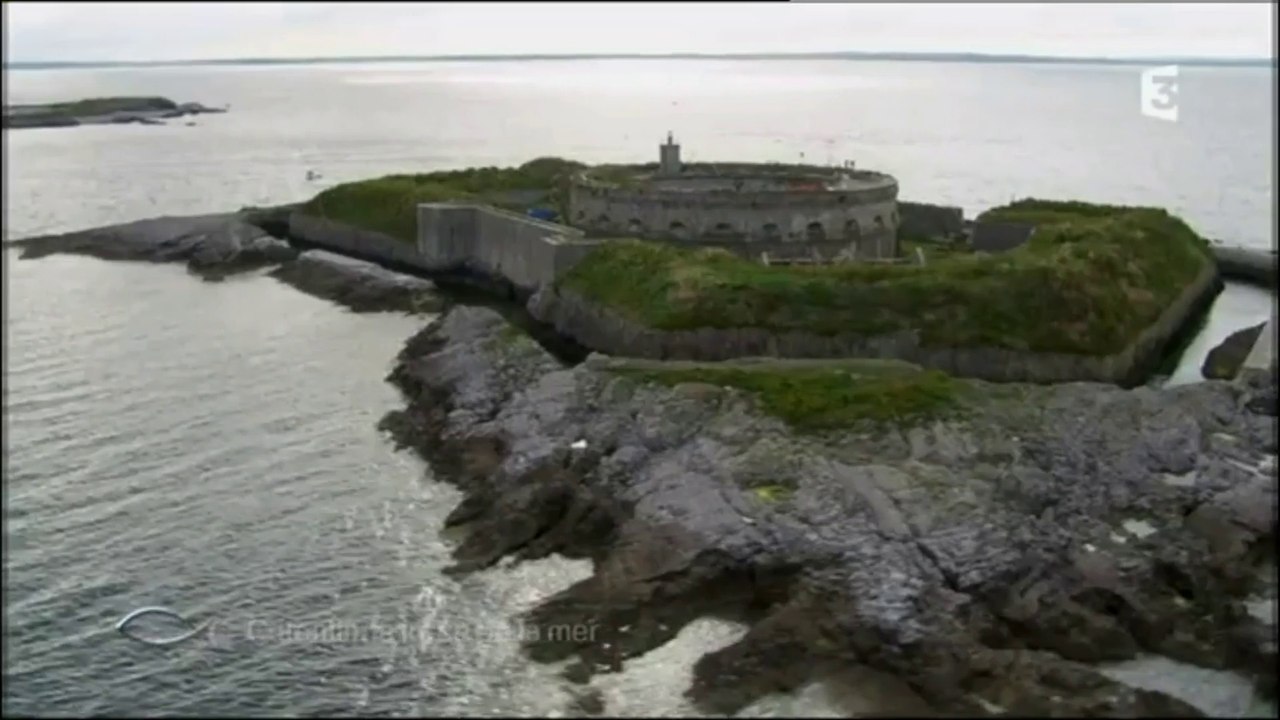 Les Iles Saint Marcouf (Thalassa 2014 )