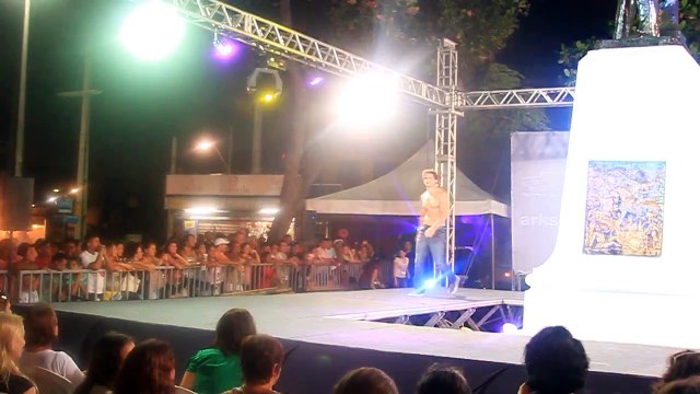 Ceara Moda Shopping - Desfile de Moda na Praça da Igreja da Sé - Video 08