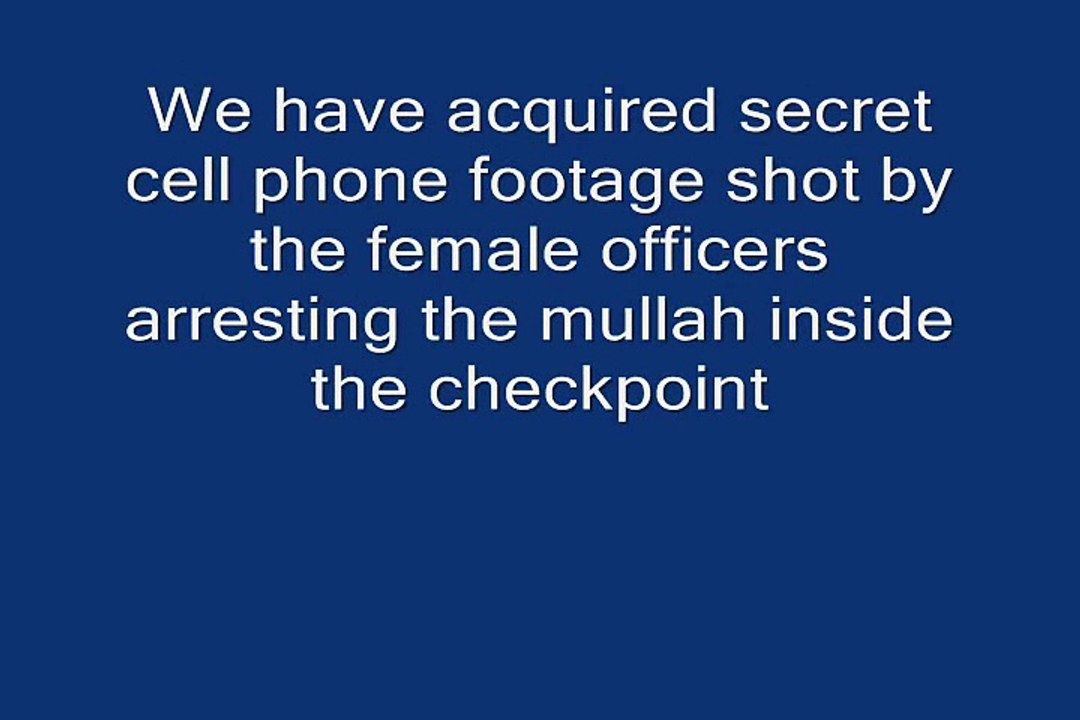 Maulana Abdul Aziz of Lal Masjid caught in Burqa