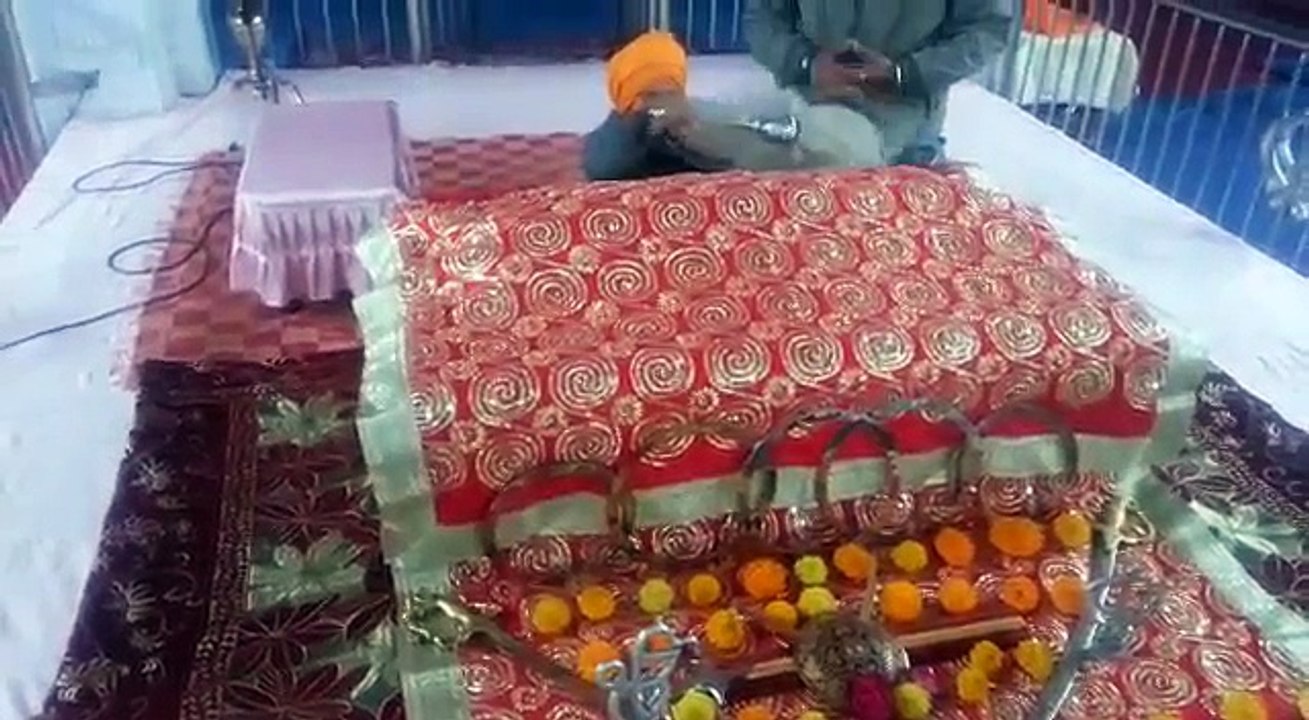 A little kid_ Gurasis Singh_ doing path