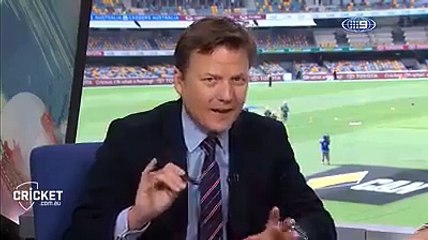 Check out this 143-meter Sixer by Brett Lee. Insane hit this by the Australian speedster.