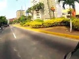 Motorizado se escapa de la Guardia Nacional Bolivariana. VE.mp4