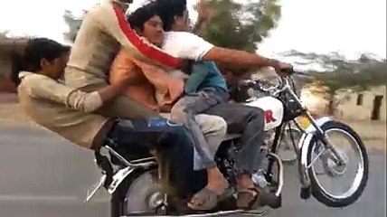 Pakistani Bikers Boy...