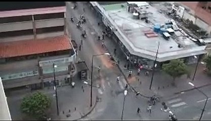 PNB VS  vecinos de Chacao Caracas 05 04-2014