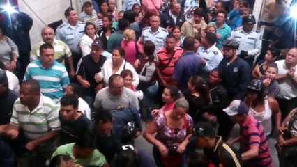 Pelea en Makro de Los Teques por jabón