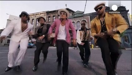 "Uptown Funk" von Mark Ronson mit Bruno Mars