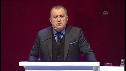 Türkiye Futbol Direktörü Terim (2)