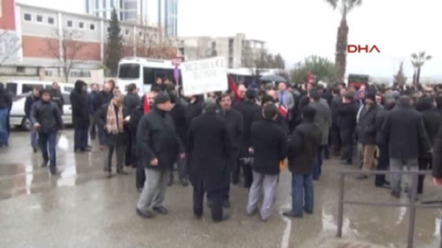 Şanlıurfa' da Yasadışı Dinlemeden Gözaltına Alınan Polisler Adliye Ye Sevkedildi