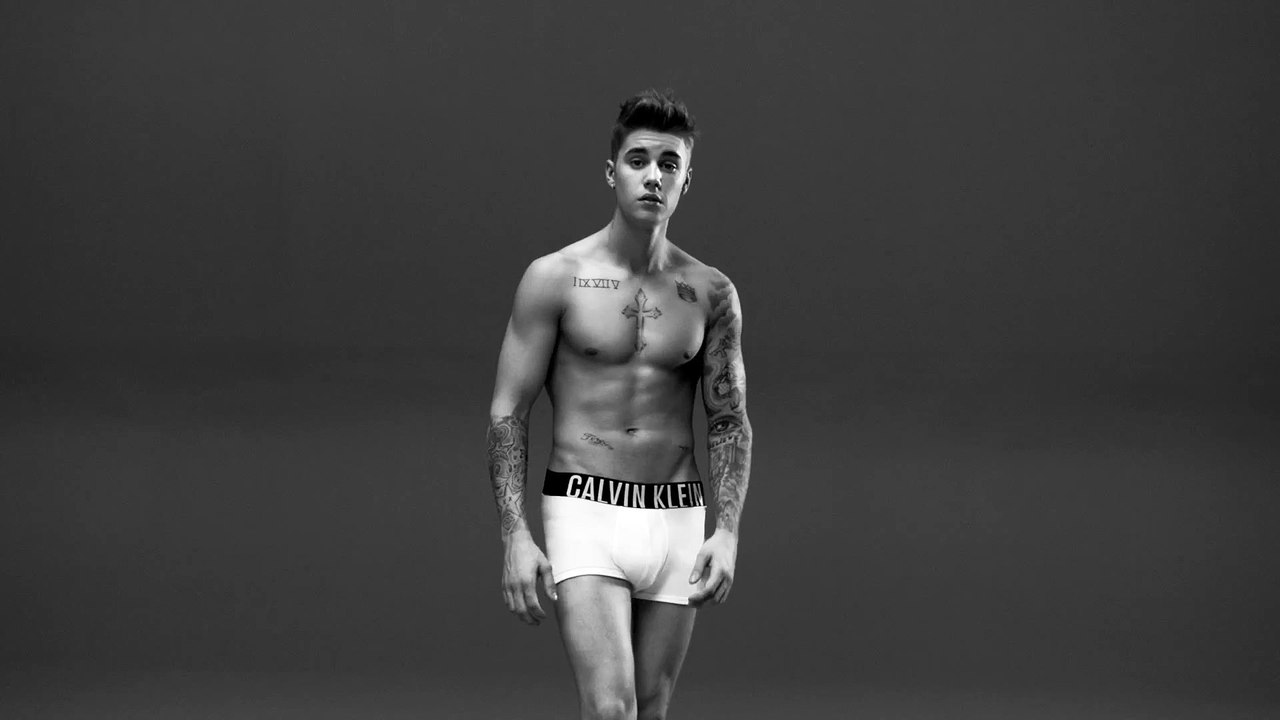 Justin Bieber dans une publicité pour les sous-vêtements Calvin Klein