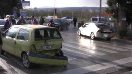 Mersin Mersin'de Zincirleme Kaza: 1 Ölü, 1 Yaralı