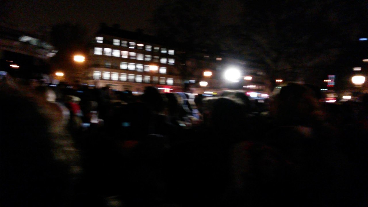 NOUS SOMMES TOUS CHARLIE : rassemblement place de la République à Paris