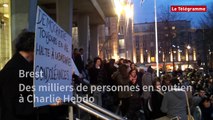 Brest. Des milliers de personnes en soutien à Charlie Hebdo