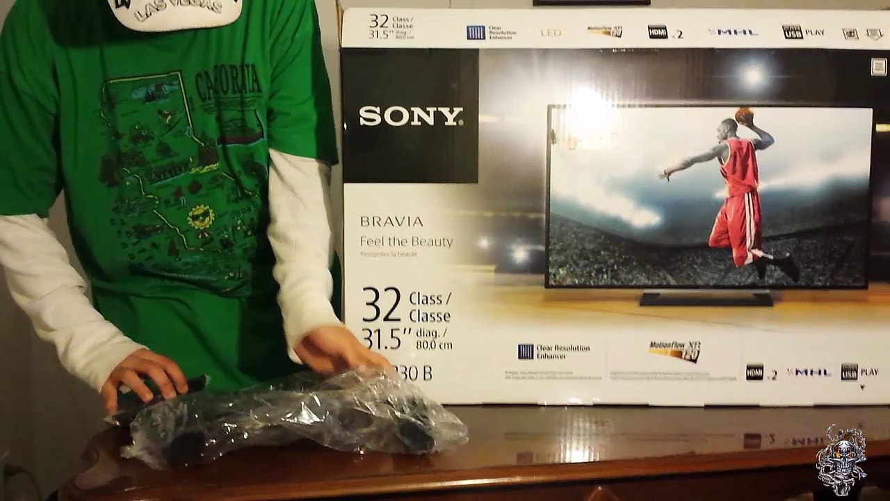 Sony Bravia 32" LED HDTV(31-1/2" Diag.)Unboxing