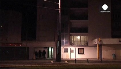 قوات الأمن الفرنسية تلاحق شقيقين يشتبه بأنهما نفذا اعتداء باريس