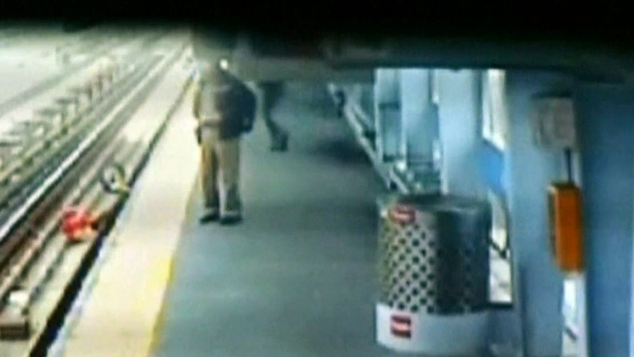 Dunya News-CCTV of baby in pram falling onto train tracks