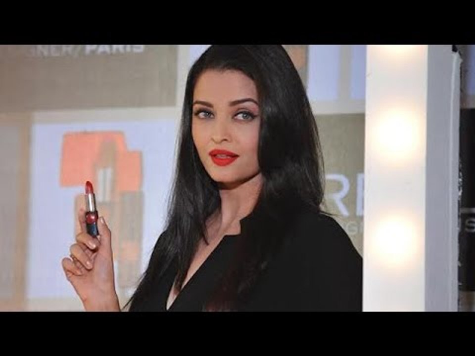 Aishwarya Rai Bachchan Launches L'Oreal Paris Pure Reds Lipsticks !