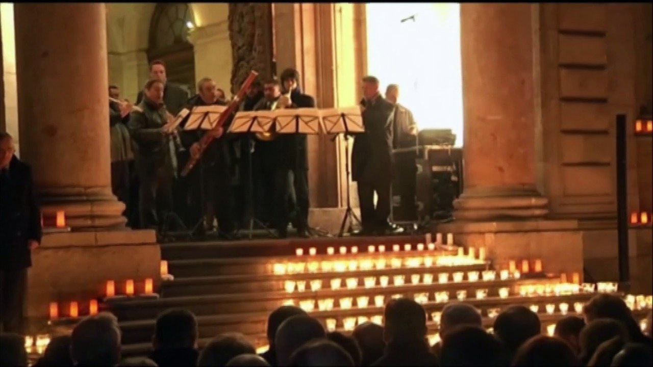 Charlie Hebdo : les rassemblements mobilisent plus de 100.000 personnes en France