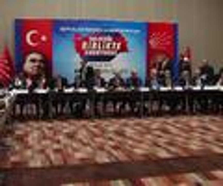 Kılıçdaroğlu'na ayakkabılı protesto