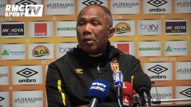 Hommage Charlie Hebdo / Une minute de silence observée par le RC Lens - 08/01