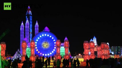 Ergue-se na China um gigante palácio de gelo