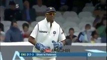 Dhoni almost gets Kevin Pietersen Wicket India VS England Test Series 2011 In Cricket