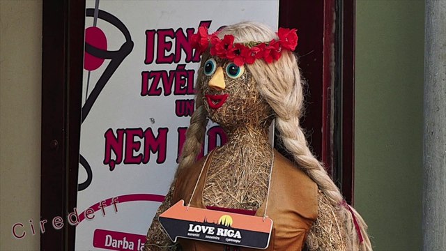 10/13 Tourisme en Lettonie Visitez Rīga L’enceinte du moyen âge Tourism in Latvia Visit Riga the wall of the Middle Ages Tourismus in Lettland Besuchen Sie Riga die Wand des Mittelalters Turystyka na Łotwie Odwiedź Rydze Ściana średniowieczu