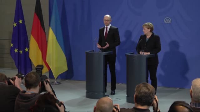 Paris'teki Silahlı Saldırıya Tepkiler - Merkel