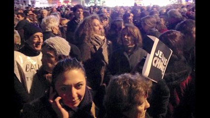 Bal tragique à Marseille. Charlie Hebdo