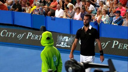 Benoit Paire entertains crowds with hilarious hat trick