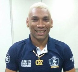 Na chegada a Recife, Caça-Rato é ovacionado pela torcida