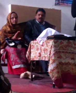 Bhai baber singing geet Part 1 Jesus Christ Church in Pakistan.