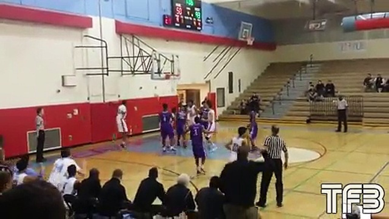 Le joueur de Basket-ballHafid Yassin met un DUNK exceptionnel!