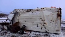 Bingöl' de Minübüs Şarampole Yuvarlandı; 1 Ölü 12 Yaralı