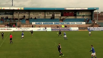 Strachan produces perfect finish to secure victory