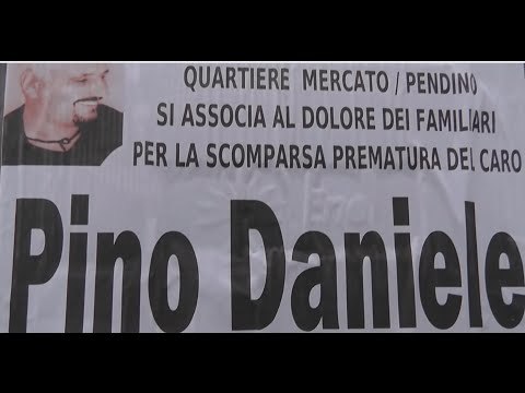 Napoli - I funerali di Pino Daniele -1- (07.01.15)