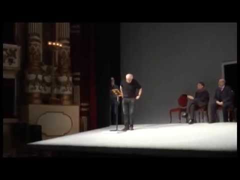 Napoli - Toni Servillo legge al Bellini i Promessi Sposi -1- (06.01.15)