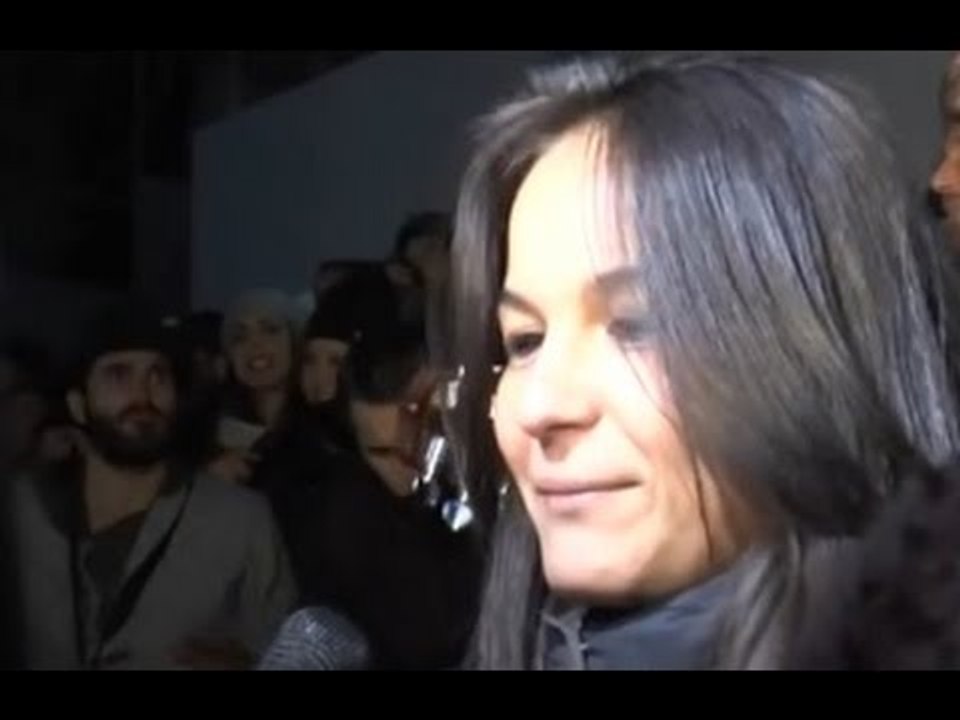 Napoli - Flash mob per Pino Daniele, la nipote: "Lui era Napoli" (06.01.15)